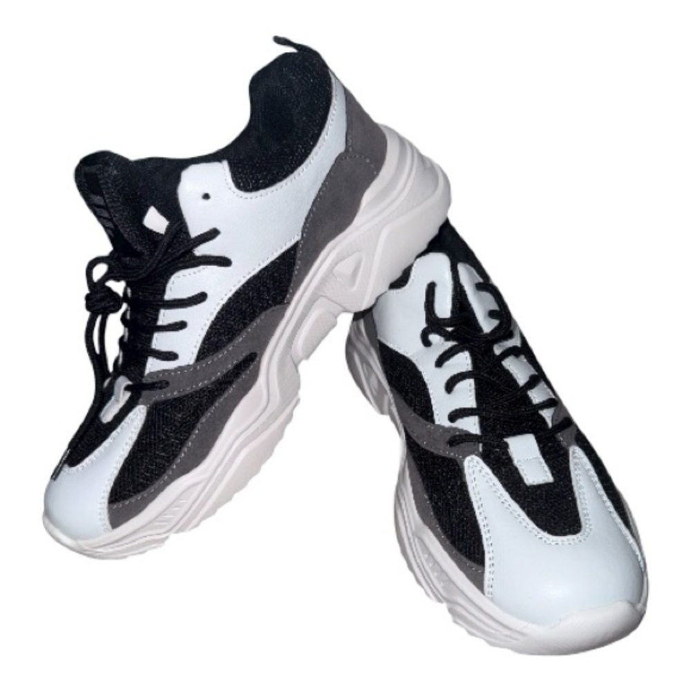 SHEIN Monochrome Skateboard Shoes